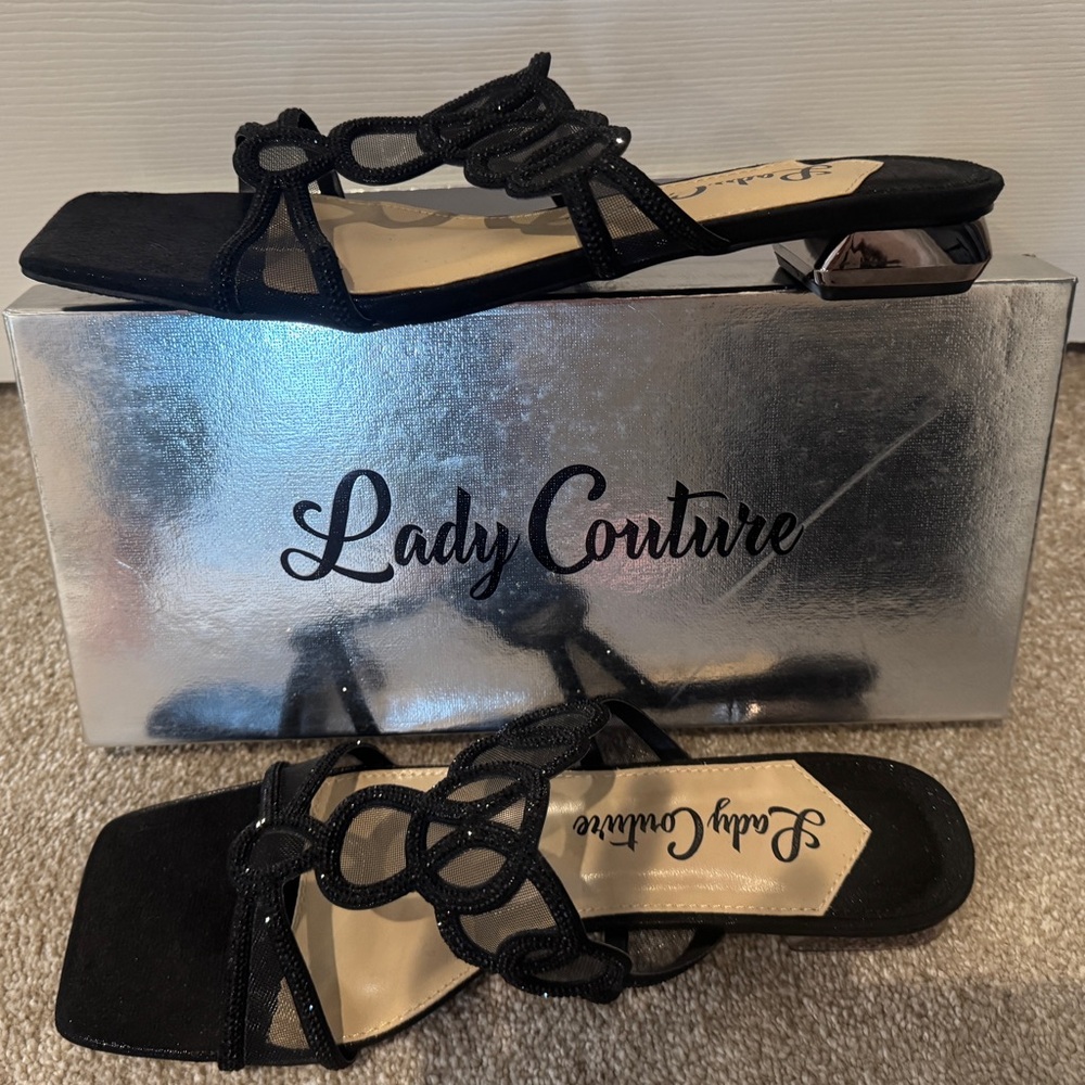Lady Couture Black Sandals - Picture 2 of 4